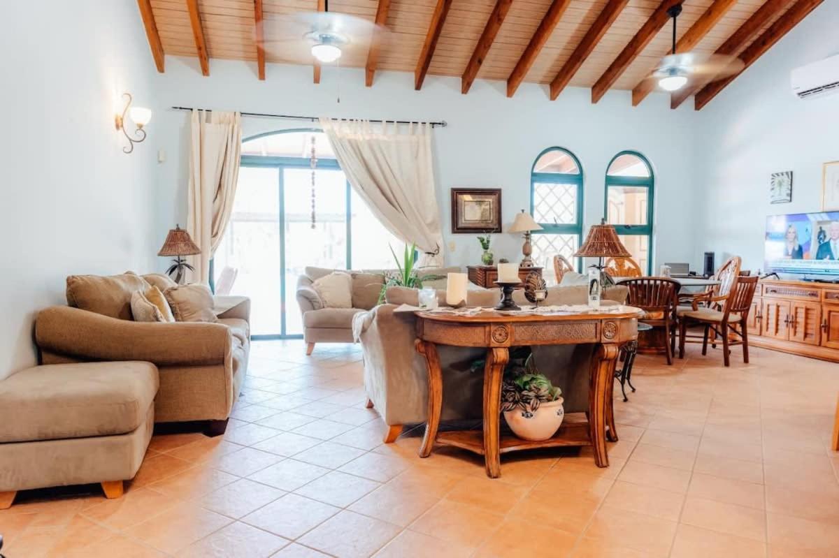 The Elegance Of Tierra Del Sol With Private Pool Villa Palm Beach Exterior photo